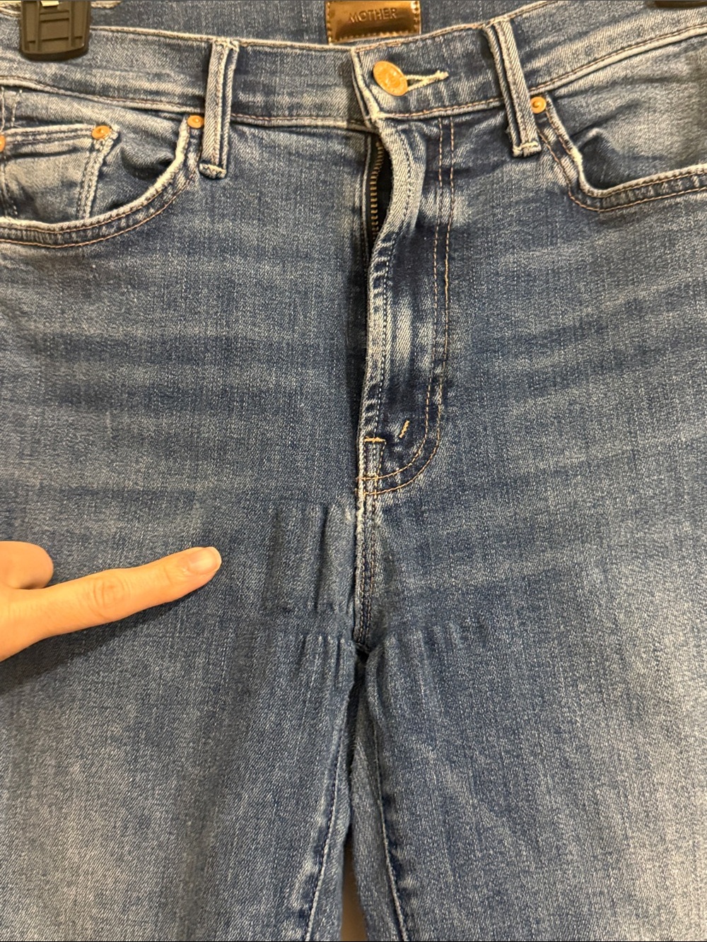 MOTHER Insider Crop Step Chew Jeans Size 27 - Picture 6 of 6